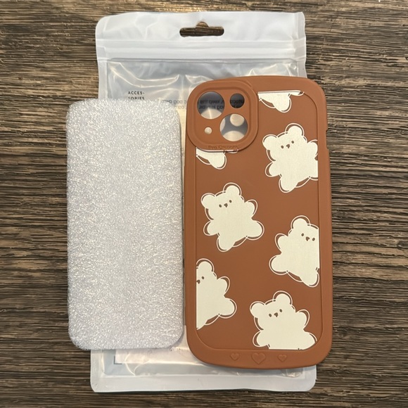 iPhone 13 phone case - Picture 2 of 2